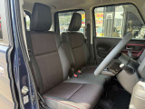 当店では、販売車両は納車前に1台1台心を込めて仕上げ作業を行って納車いたします!ご満足感を感じて頂けるよう、仕上げ作業・徹底清掃を実施致します!!
