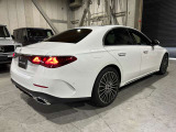 メルセデス・ベンツの定める厳しい基準をクリアしたお車のみをご案内させて頂きます。納車前整備はメーカー規定に基づき100項目にも及ぶ点検を熟練のメカニックによって行いご納車させて頂きます。