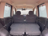 普段のお買い物や通勤、送迎等に十分な荷室スペースを確保しております。セカンドシートを倒すと、大きな荷物の積載も可能です♪