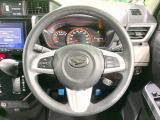 【純正革巻きステアリング】上質な革を使用することで、手にしっかり馴染みとても運転しやすいハンドルです♪