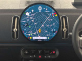 ★MINIには6個のエアバッグを標準装備。運転席/助手席エアバッグ、サイド・エアバッグ、ヘッド・エアバッグ。