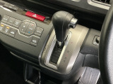 発進時から滑らかに加速する無段階変速のCVTはストップ&ゴーの多い街の中も快適です