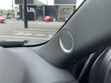 ボーズサラウンドシステム搭載車、迫力ある音響です。