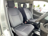 お車の販売と共に、自動車保険もご紹介しております。 弊社取り扱い会社と同じであれば日産独自のサービスもあります。