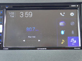 オーディオソースはご覧の通りです。Bluetoothを搭載しています。スマホと連動させると音楽等楽しむことが出来ます。