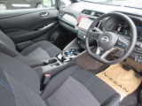 視界がよく運転性のよいフロントヒーターシート
