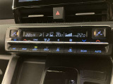 運転席、助手席シートヒーター付きです!寒い冬もすぐに座面が温まります。