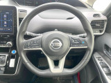 【ステアリングスイッチ】運転中、前方から目線をそらすことなく、オーディオ等の操作が可能な便利機能!安心&快適なドライブを演出してくれます♪