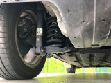 お車を安心してお乗りいただく為には、足回りの定期点検が欠かせません。サービスサポート(有償保証)では無料点検もご提供しており、安心のカーライフをお過ごしいただけるサポート体制が整っています。