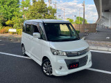 運転席は視界が広く、扱いやすいレイアウトです。