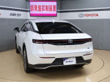 後ろが狭くてもサッと積める。途中で止められる安心のバックドア。後ろの駐車スペースが狭い時に重宝しますよ♪