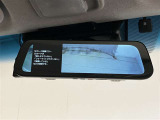 納車前の点検整備はエンジンオイル&オイルフィルター・ワイパーゴムは無条件交換します。また消耗が著しく激しい部品や保安基準に適合しない箇所については、修理・交換等を行い良好な状態で納車致します。