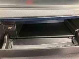 3.「認定中古車カルテ」は、走行距離や修復歴に加えてキズ・凹みの有無・状態や消耗品の交換、過去の整備状況がわかります。