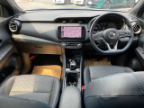 ◆◆◆運転席まわりはこのように機能的にまとまっています。