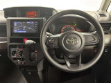 使いやすく運転しやすいレイアウトの運転席周り。