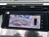 バックカメラは4カメラを使用した360&deg;ビジョンで視認性も良く安心です。