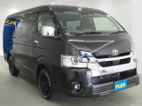 【新車/ハイエースワゴンGL/オリジナル内装架装familiar/ベッドキッド】フローリング施工♪【全国納車可能】