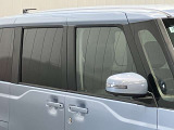 プラスチックバイザーがない分デザインもすっきり★洗車の時の窓拭きもラクラクです!
