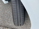 タイヤサイズは155/65R14です!各タイヤメーカー取扱いしております。お買い換えの際もご相談ください。