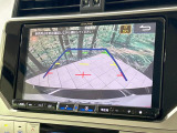 【バックカメラ】駐車時に後方がリアルタイム映像で確認できます。大型商業施設や立体駐車場での駐車時や、夜間のバック時に大活躍!運転スキルに関わらず、今や必須となった装備のひとつです!