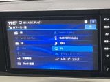 NM1・9インチ日産オリジナルナビゲーションならではの上質感とインパネとのフィット感が魅力。スマートフォン連携をワイヤレスで!人気のネット動画がナビの大画面で楽しめます。