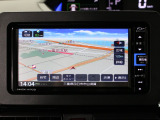 【純正ナビゲーション】使いやすいナビ操作にオーディオ機能も充実!Bluetooth接続で運転中のハンズフリー電話や好みの音楽を車内に流す事が出来ます。ラインナップや車種に応じて豊富な機能が使用可能♪