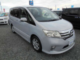 外装の状態も艶々ピカピカ!車両状態も良い車両です!!先ずは現車必見!!純正エアロ!プライバシーガラス!純正バイザー!純正16インチアルミ!内外装美車!