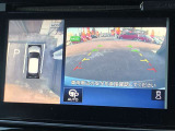 アラウンドビューモニター装備!空から見ているような映像によって不慣れな場所での車庫入れや縦列駐車等はもちろん狭い道でのすれ違いも安心♪