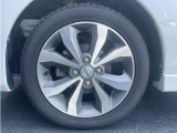 タイヤの溝もまだまだございます。