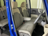 当車両は、次のお客様に気持ちよくお乗りいただくため、専門スタッフによる【徹底シートクリーニング】を施工済みです!