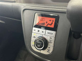 オートエアコンは温度を設定するだけで、自動で風量などを設定してくれます。運転しながら操作も必要ないので、安全性も向上します。