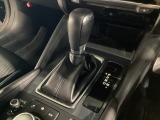 全てのトランスミッションのメリットを兼ね備えた理想的なAT、それがSKYACTIV-DRIVE(スカイアクティブドライブ)。「滑らかな変速」「ダイレクト感のあるシフトフィール」そして「低燃費」が特長です!