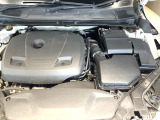 ご納車前に、店舗に併設された整備工場にて点検整備を行います。ボルボ車を熟知したテクニシャンが、ディーラーならではの安心感をご提供致します。