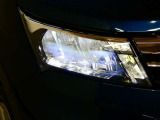 LEDヘッドライトです。デザイン性がよくとても明るいので、夜間の走行や悪天候でも安心です。しかも長寿命!
