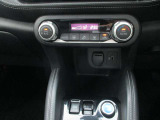 オートエアコンですので、車内を快適な空間に出来ます♪