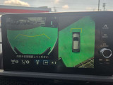 マルチビューカメラシステムで駐車や出入りも安心です。