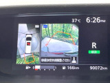 【アラウンドビューモニター】専用のカメラにより、上から見下ろしたような視点で360度クルマの周囲を確認することができます☆死角部分も確認しやすく、狭い場所での切り返しや駐車もスムーズに行えます。
