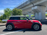 ミニ クーパーS ジョンクーパーワークス仕様の細部まで分かりやすく撮影。車両状態について丁寧にご説明します。