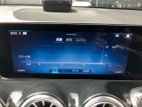 ステアリングシフトが装備されております。ステアリングから手を離さずにシフトチェンジができます。マニュアルモードをご選択頂くことにより、よりアグレッシブな走行が可能となります。