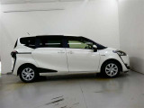 この度は、当社の展示車をご覧いただきまして、誠に有難うございます。自信をもってお勧めできる車となりますので、ごゆっくりご覧頂きたいと思います。