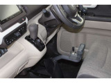 Hondaは、&lsquo;人間尊重&lsquo;の基本理念のもと、誰もが気持ちよく、楽しく乗れるクルマ作りをすすめるとともに、身体の不自由な方々が活躍できる機械や場所の拡大をサポートしております。