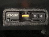 ハンドルの左下にETC2.0がついています。高速道路の料金所の通過も楽々です。カードの取り出しもしやすい場所についています。
