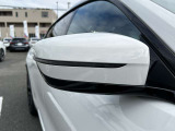 また、BMW正規認定中古車は、エマージェンシーサービスが自動付帯。24時間365日、皆様のカーライフをサポート致します。確かな安心のうえで、「駆けぬける歓び」をご堪能ください。