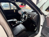 飛行機のコックピットをイメージした運転席!乗っているだけで楽しくなってきます!ご連絡ください!!