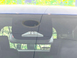 【トヨタセーフティセンス】走行中に前方の車両等を認識し、衝突しそうな時は警報とブレーキで衝突回避と被害軽減をアシスト。より安全にドライブをお楽しみいただけます。