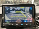 【バックモニター】車庫入れなど目視と合わせモニターで確認できて安心です。