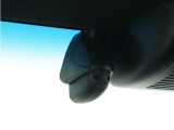 ◆ドライブレコーダー◆映像・音声などを記録する自動車用の装置です。 もしもの事故の際の記録はもちろん、旅行の際の思い出としてドライブの映像を楽しむことができます。