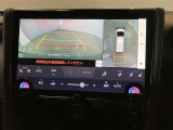 バックギアに入れて頂きますと、この様に後方が映し出されます!最終の確認はご自分の目と耳で必ず行ってください!安全第一で♪