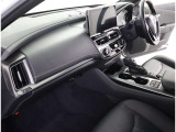 広々とした車内空間に優れた燃費性能。更にデザインも上質で人気のお車です!