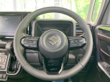 【純正革巻きステアリング】上質な革を使用することで、手にしっかり馴染みとても運転しやすいハンドルです♪